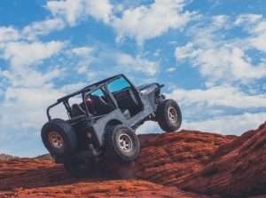 picture of Jeep wrangler rock climbing